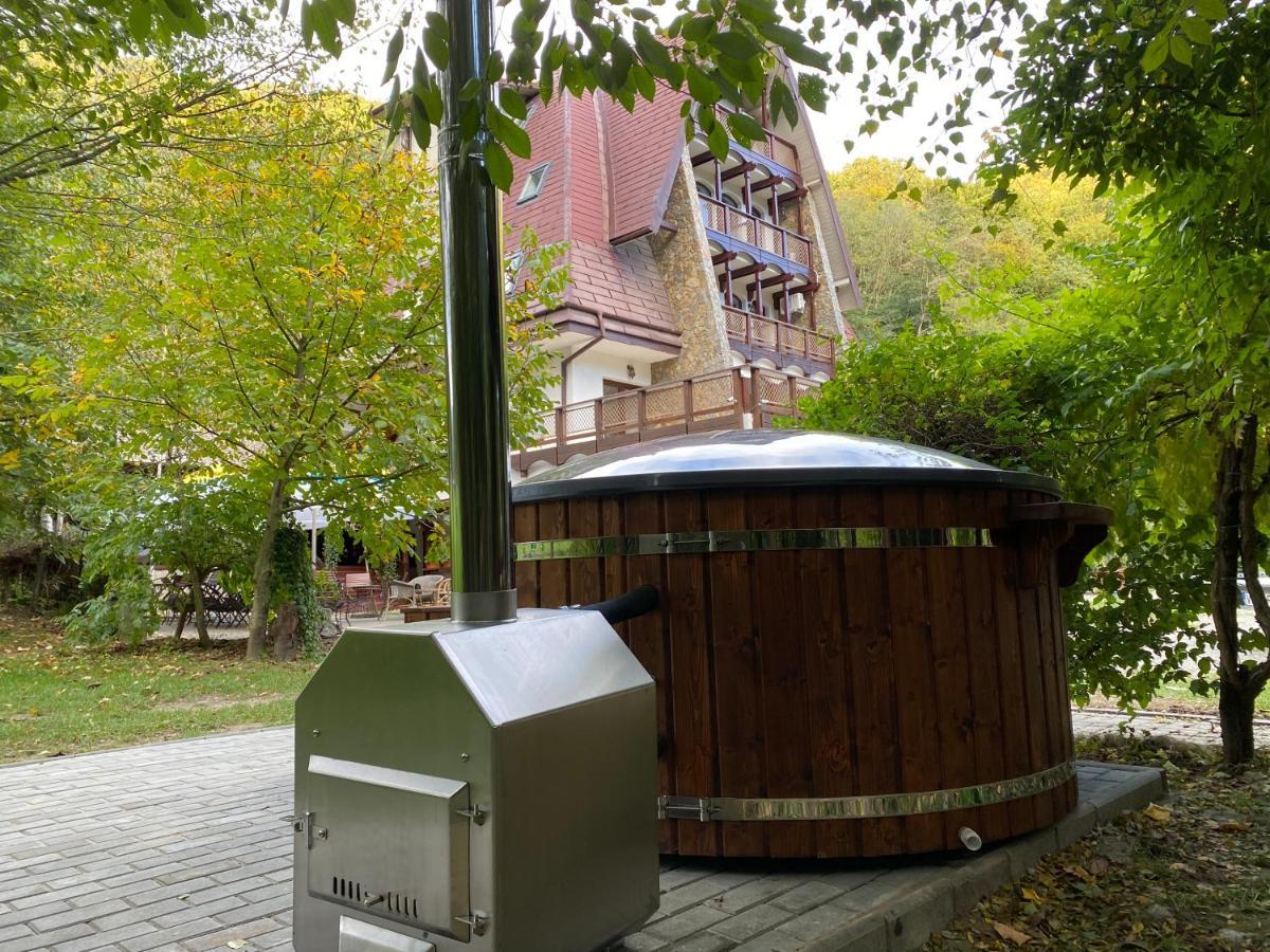 Pension Casa Vanatorilor ไบเลโอเลอเนชต์ ภายนอก รูปภาพ