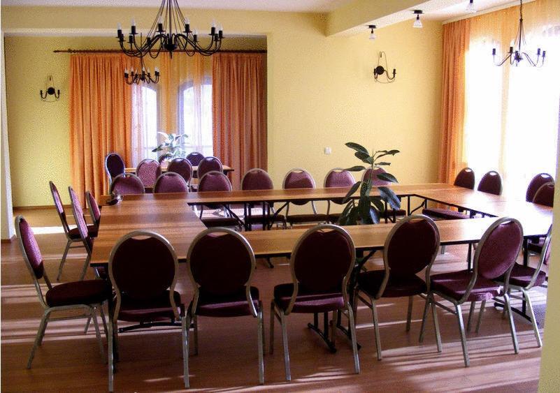 Pension Casa Vanatorilor ไบเลโอเลอเนชต์ ภายนอก รูปภาพ